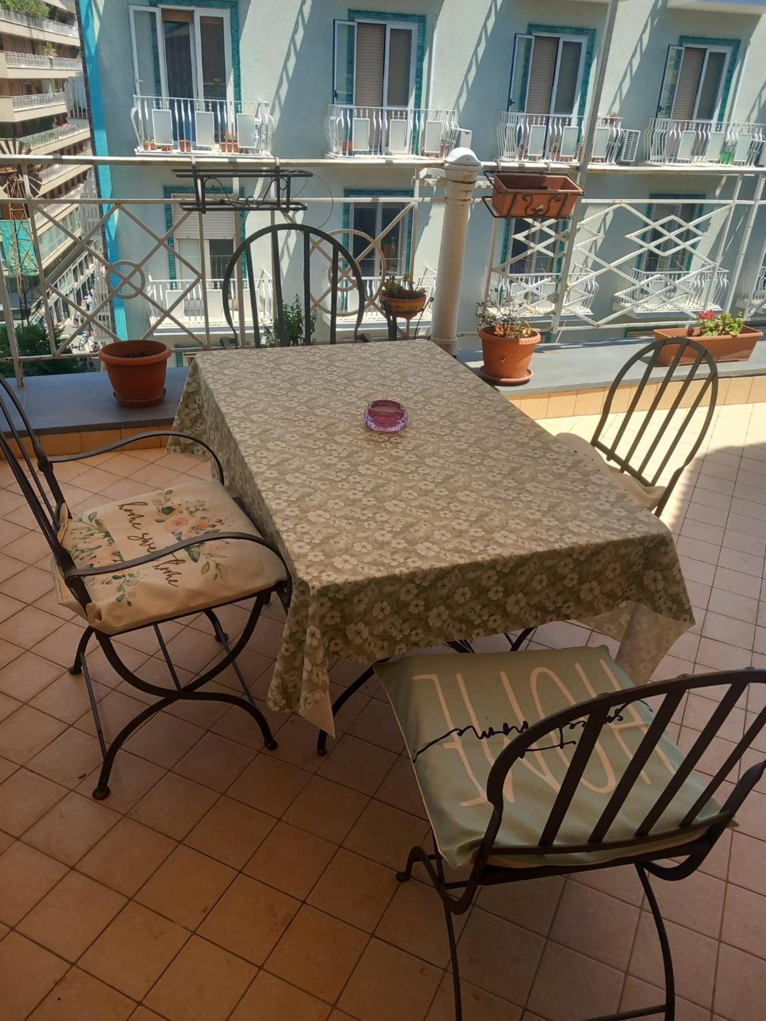 Alle Quattro Regine Napoli Ngoại thất bức ảnh